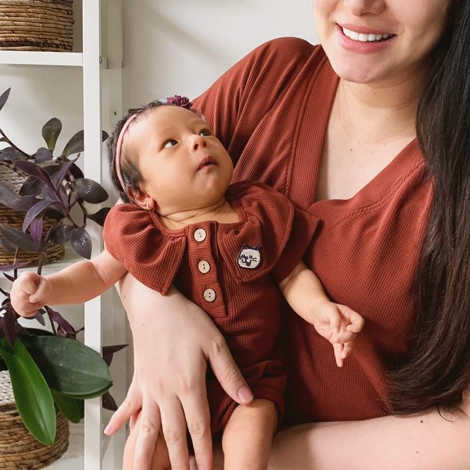 asmirandah dan sang anak