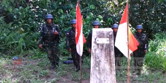 Potret Perjuangan TNI Temukan Patok Perbatasan RI-PNG, Susuri Sungai & Hutan Rimba