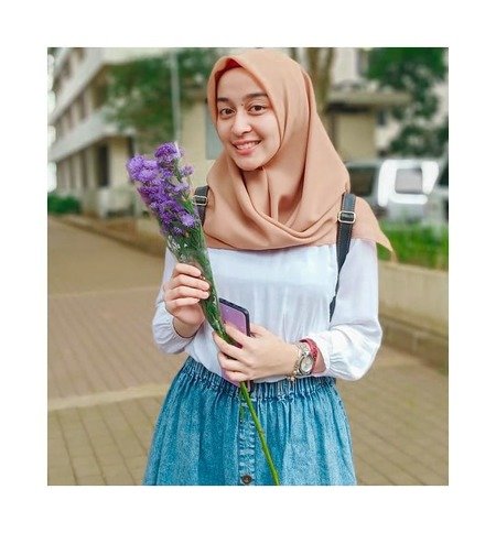 maya nabila