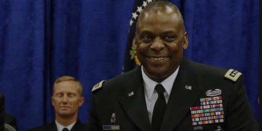 Lloyd Austin Resmi Jadi Menhan AS, Jadi Warga Kulit Hitam Pertama Pimpin Pentagon