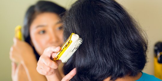 10 Cara Meluruskan Rambut Secara Alami dengan Cepat, Mudah Dilakukan