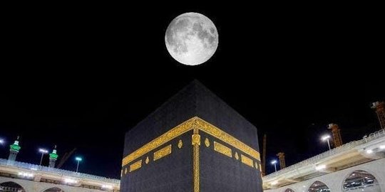 Bulan Purnama akan Sejajar dengan Ka'bah pada 28 Januari