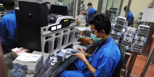 Rupiah Ditutup Menguat ke Rp14.023 per USD, Ini Pemicunya