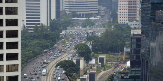 meneropong pertumbuhan ekonomi 2021