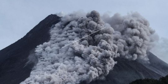 Warga Cangkringan Sempat Panik saat Lihat Merapi Keluarkan Awan Panas