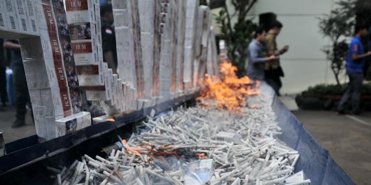 Cukai Naik, Menteri Sri Mulyani Catat Peredaran Rokok Ilegal 2020 Tumbuh 4,9 Persen