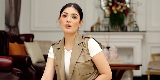 Jadi Saksi Kasus Kepemilikan Senjata Api Suaminya, Nindy Ayunda Dicecar 17 Pertanyaan