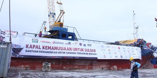 ACT Berangkatkan Kapal Kemanusiaan ke Sulbar Bawa Bantuan 1.000 Ton Pangan & Logistik