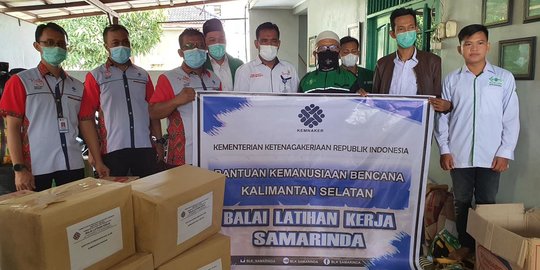 Peduli Banjir, BLK Samarinda Distribusikan Bantuan Kemanusiaan