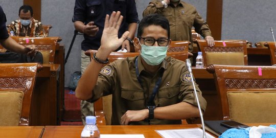 Menteri Sandiaga Ajak Pelaku Usaha dan Profesional WFH dari Bali