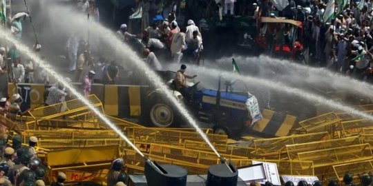Ribuan Petani India Mogok Makan karena Protes Undang-Undang Pertanian Baru