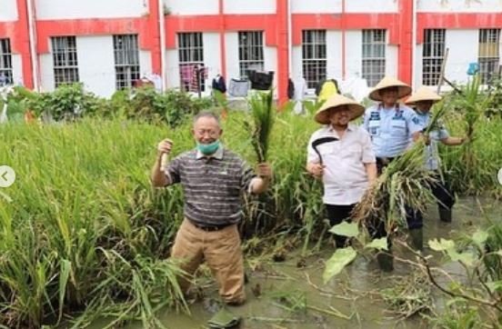 bertani di lapas sukamiskin