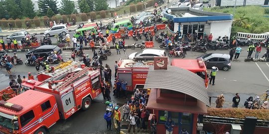 Bogor Trade Mall Kebakaran, 7 Mobil Damkar Diturunkan Memadamkan Api