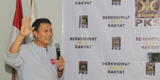 Jokowi Ingin Pilkada 2024, PKS Ingatkan Insiden KPPS Hingga Pemda Dipimpin Plt