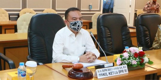 PPKM Tidak Efektif, Pimpinan DPR Ingatkan Jokowi Rencana Libur Panjang