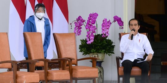 CEK FAKTA: Hoaks Presiden Jokowi Tunjuk Risma Gantikan Posisi Anies Baswedan