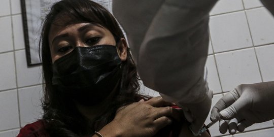 70.000 Tenaga Kesehatan di DKI Sudah Disuntik Vaksin Covid-19