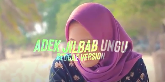 Lirik Lagu Oi Adek Berjilbab Hitam Adek Jangan Senga Mak Itu Mentang Kakak Ni Bujang Buntu Kecik Igo Ngelamar Kau Tinggal Berdoa Alloh Yang Bantu Jobaktiv Oi abang berbaju biru tunggu adek 4 tahun dulu biar adek bisa jadi menantu, menantu idaman ibumu. lirik lagu oi adek berjilbab hitam