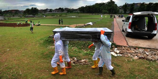 Pemkot Bandung Gelontorkan Rp 4 Miliar untuk Upah Pengangkut Peti Jenazah Covid-19