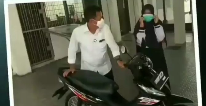 kisahnya viral mahasiswa usu dihadiahi sepeda motor oleh rektor usai sidang skripsi
