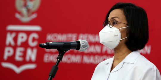 Menkeu Sri Mulyani Pangkas Besaran Insentif Tenaga Kesehatan Tahun Ini Merdeka Com