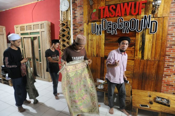 pondok tasawuf underground anak jalanan dan punk