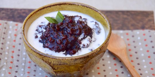 5 Resep dan Cara Membuat Bubur Ketan Hitam, Lembutnya Bikin Nagih