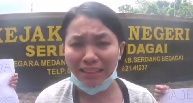 pelaku tak ditahan ibu ini menangis tuntut keadilan anaknya jadi korban pencabulan