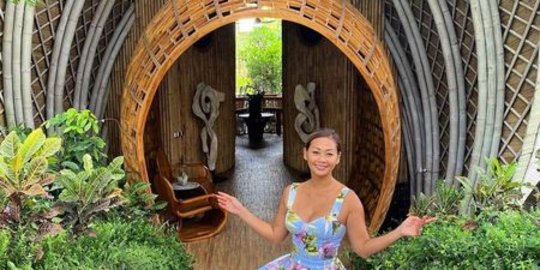 Awet Muda, Intip 4 Potret Indah Kalalo yang Makin Menawan di Usia 40 Tahun