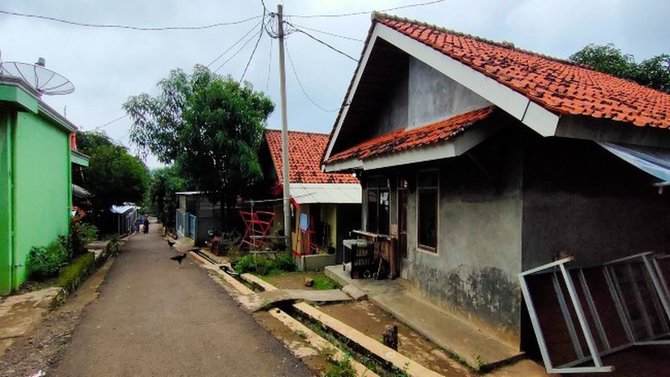 warga dusun mati majalengka di tempat tinggal baru