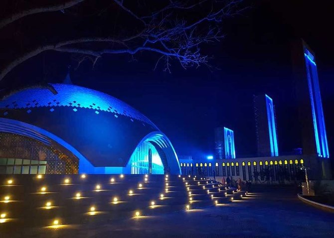 bangunan mirip lafaz allah ini pesona masjid agung deli serdang yang megah