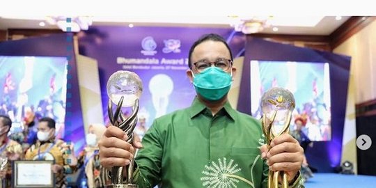 Anies Dapat Gelar Pahlawan Transformasi Mobilitas 2021