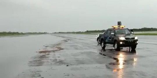 Landasan Banjir, Bandara Ahmad Yani Semarang Ditutup Sementara