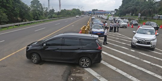 Ada Ganjil Genap, Kendaraan Terpaksa Putar Balik di Gerbang Tol Bogor