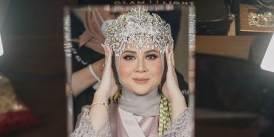 Pakai Adat Sunda, Intip 4 Potret Cantik Kesha Ratuliu di Hari Pernikahannya