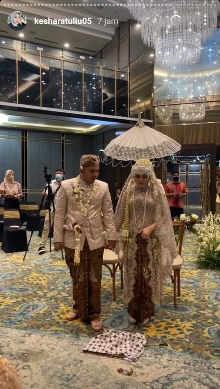 kesha ratuliu menikah