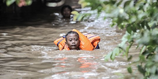 Banjir 2,5 Meter Rendam Permukiman Kebon Pala