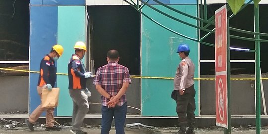 Usut Kebakaran Mal Panakkukang Square, Tim Inafis dan Bidlabfor Polda Sulsel Olah TKP