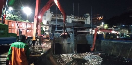 BPBD DKI: Pintu Air Sunter Hulu Masih Siaga II dan Manggarai Siaga III