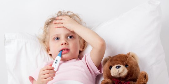 7 Obat Pereda Panas Anak yang Ampuh dan Mudah Didapat