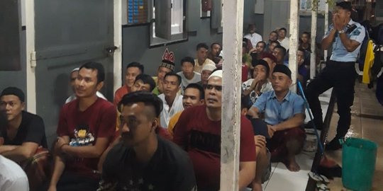 Sidak Lapas Paledang, Petugas Temukan 24 Ponsel Diduga Diselundupkan Sipir ke Napi