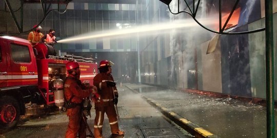 Polisi Periksa Pemilik Tenan di Mal Panakkukang Square Makassar Pascakebakaran