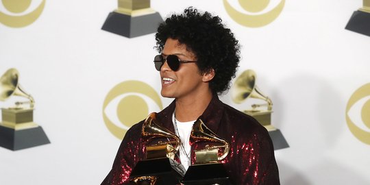 Lirik Lagu The Lazy Song - Bruno Mars