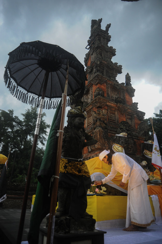 hari raya saraswati