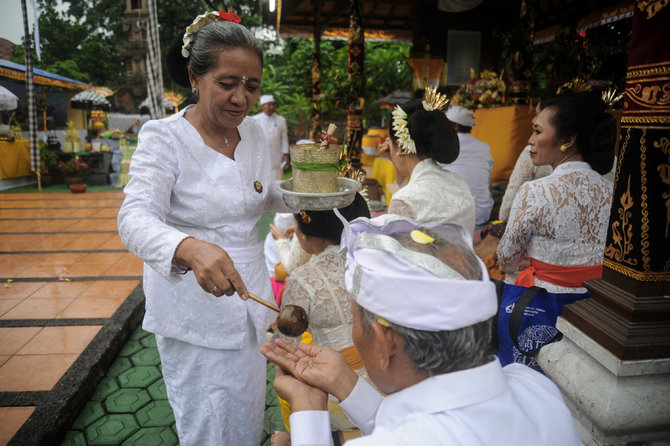 hari raya saraswati