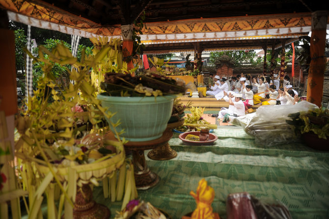 hari raya saraswati