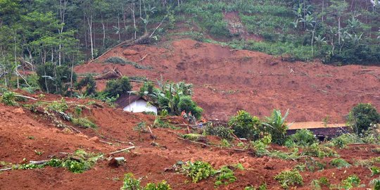 Korban Terseret Sejauh 100 Meter, Ini 3 Fakta Longsor yang Terjadi di Kebumen