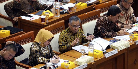 Bos OJK Minta Produk Bank Syariah Bersaing dengan Bank Konvensional