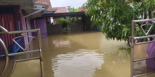 Banjir di Indramayu Rendam 25.206 Rumah, 23.220 Warga Mengungsi & 2 Orang Meninggal