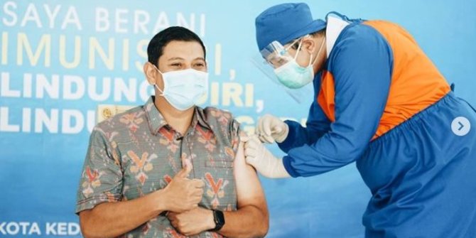 Disuntik Vaksin Covid-19 Kedua Kali, Wali Kota Kediri Ceritakan Ini